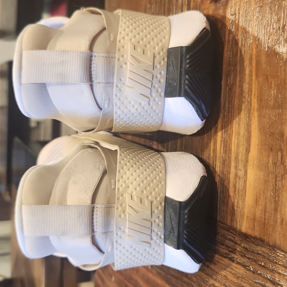 Nike Go Flyease Sanddrift Black - Picture 5 of 5